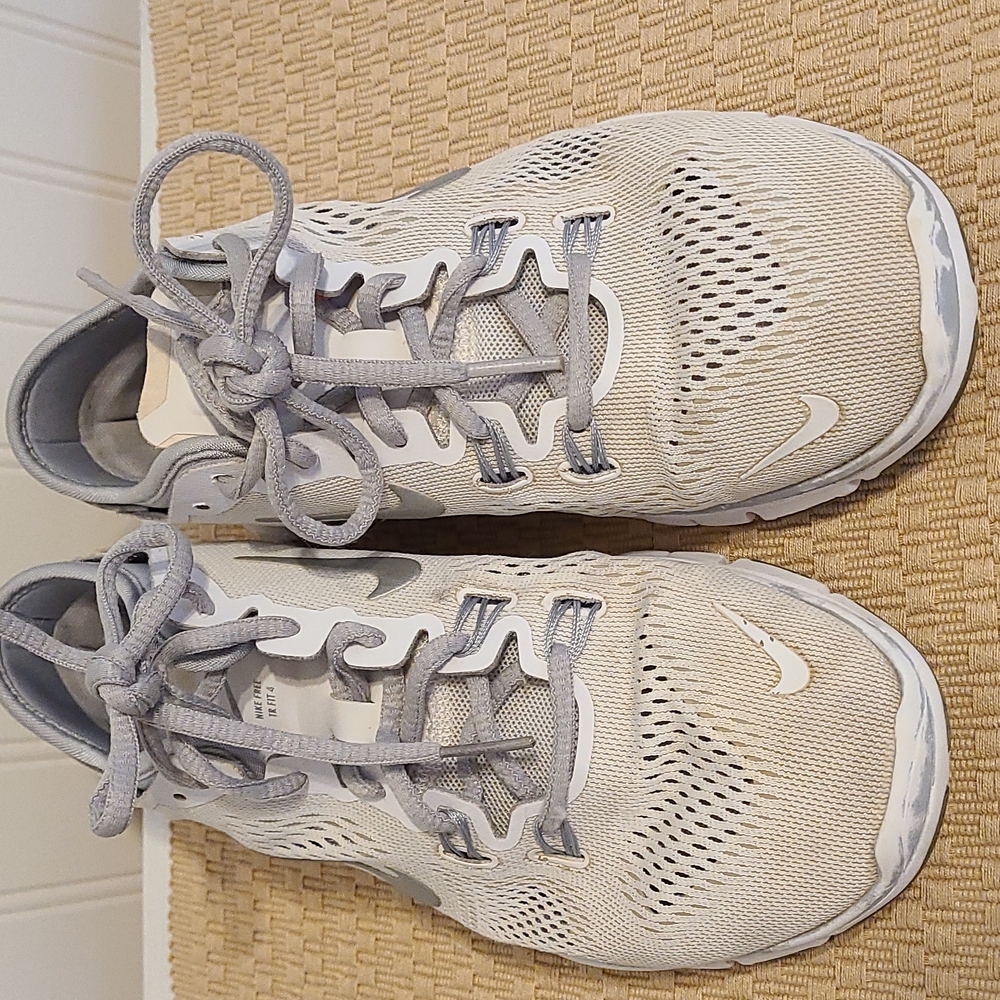 Nike Free Tennis Shoes